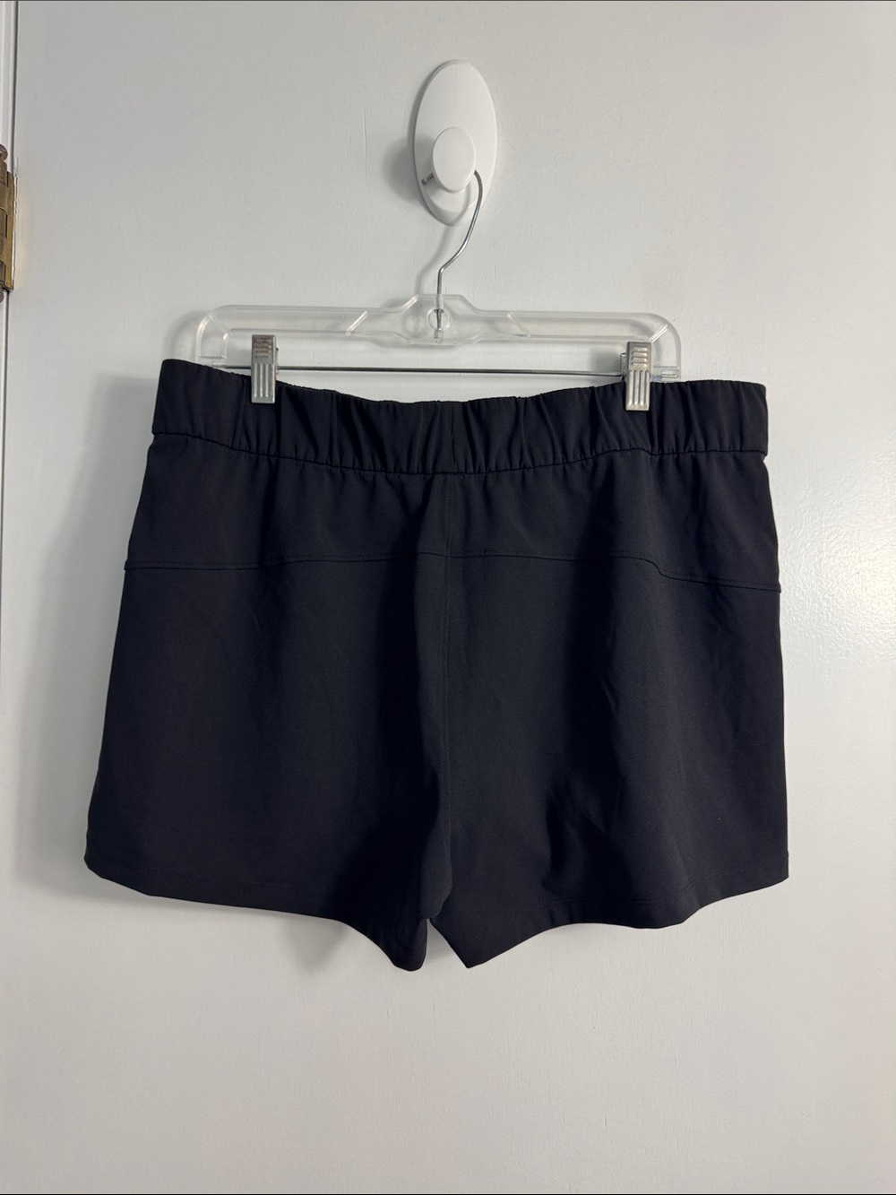 Lululemon On The Fly Short Black Size 12 - Picture 4 of 7